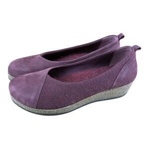 Stegmann women's Size 10.5 sofie wedge slip-on shoes in Violet